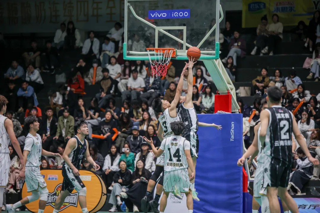 云南大学生男子篮球超级联赛在beat365在线唯一官网激情开战